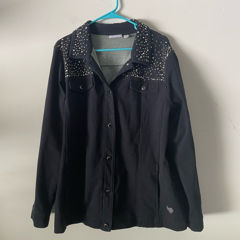 Dream Jeanne’s button up jacket. Size XL